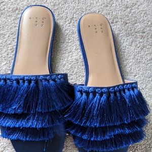 Fringe sandals blue